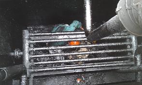 清理污油池
